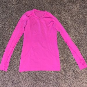 Women’s Lululemon swiftly top
